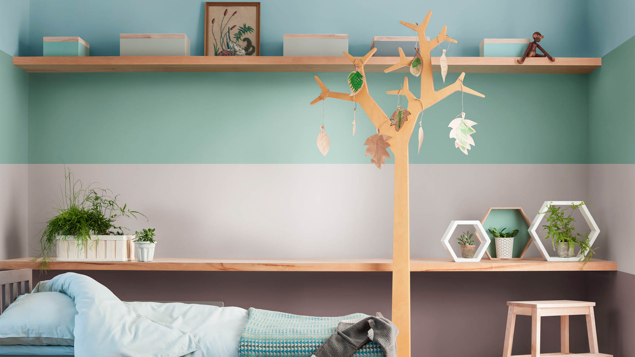 Une chambre d'enfant aux tons naturels et Brun cachemire Choisissez des tons inspirés de la nature et le Brun cachemire pour la chambre de votre enfant