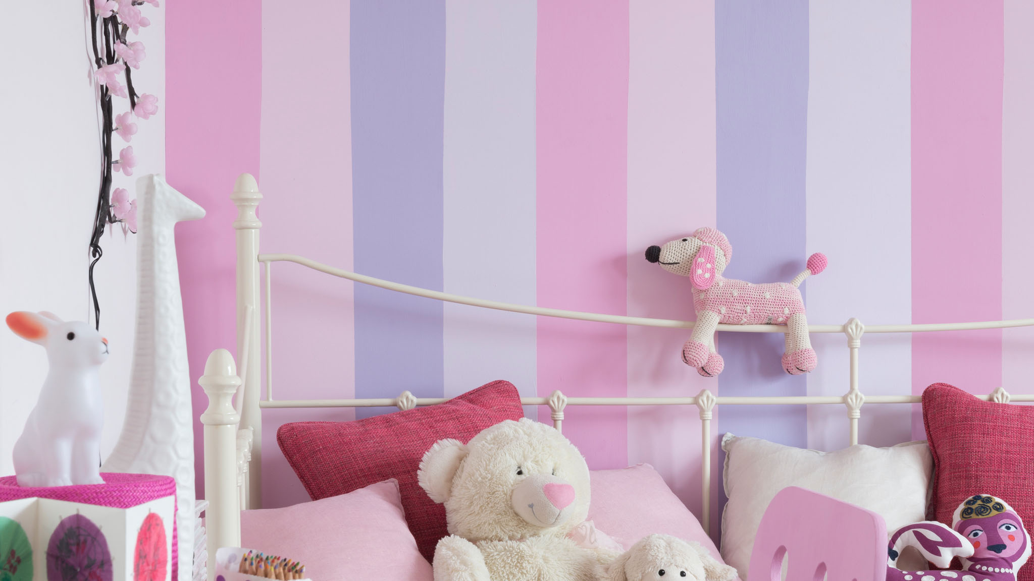 Le rose : l'unique Créez une chambre d'exception pour votre bambin en misant sur des teintes roses classiques