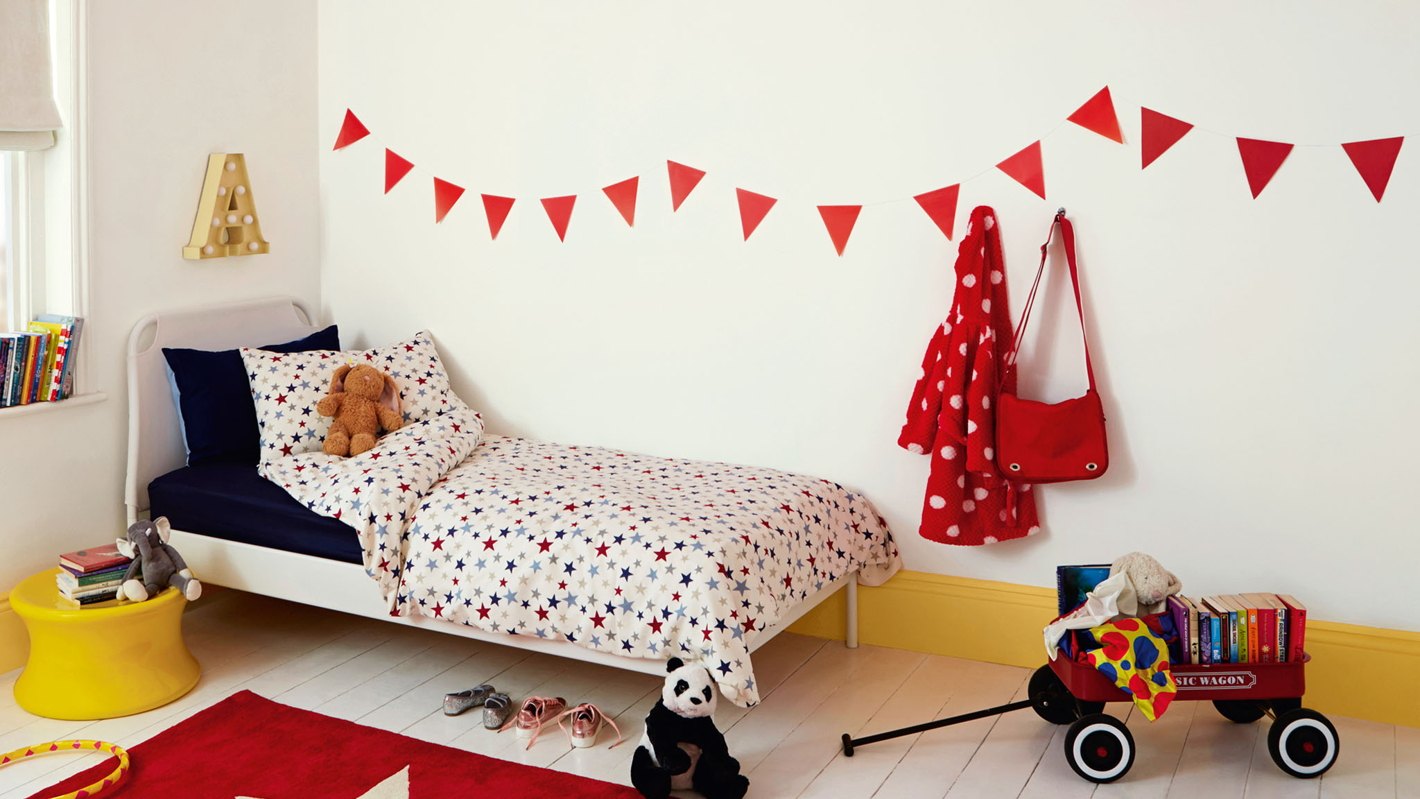 Le blanc : l'élégant Choisissez le raffinement et la polyvalence en succombant au charme du blanc pour la chambre de votre enfant