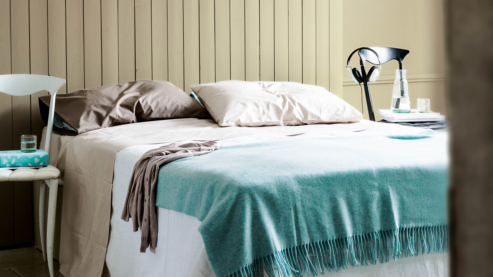 Une chambre neutre Après avoir fait de la place pour le berceau, choisissez des couleurs complémentaires qui vous permettront de définir l’espace de votre bébé.