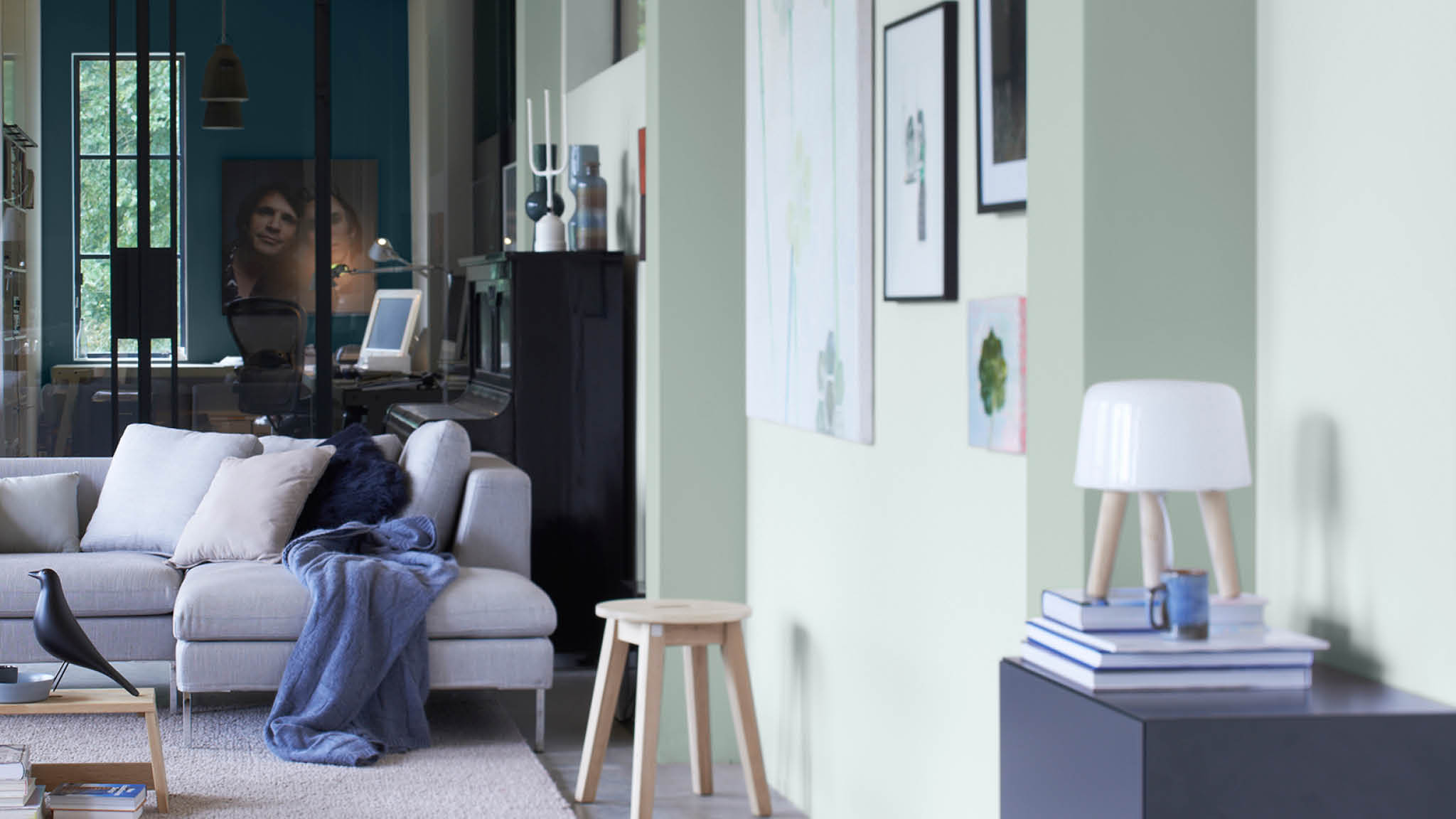 Une salle à manger de style scandinave Si vous aimez les intérieurs minimalistes, optez pour le style scandinave lors de votre prochaine rénovation.
